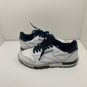 Reebok White and Black Sneakers